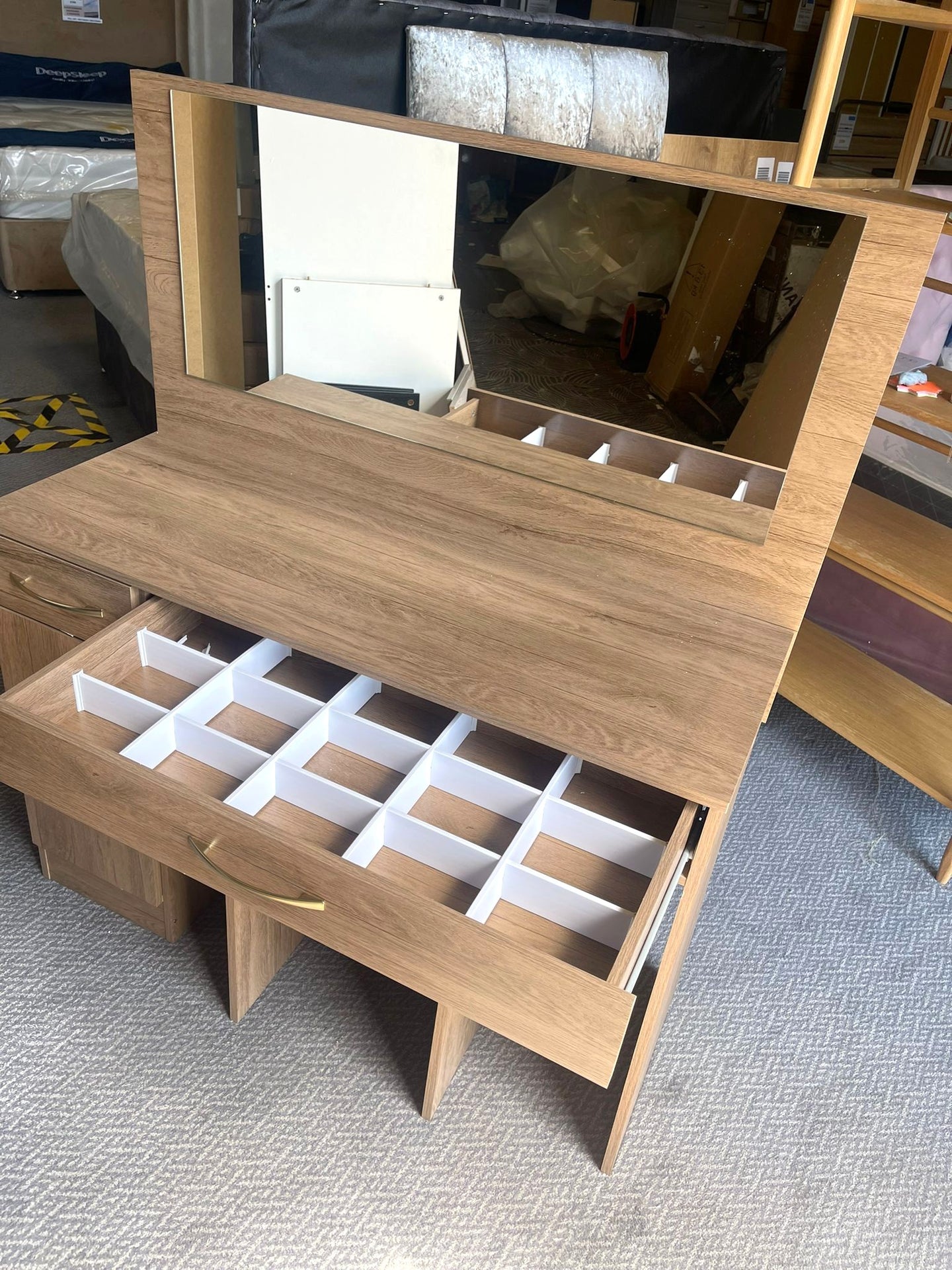 Assembled Rustic 1 Door 2 Drawer Vanity/ Dressing Table Set - Oak Effect